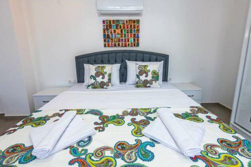 Villa Violet-4 Bedroom Holiday Villa-�l�deniz