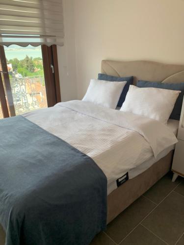 Villa View Suit