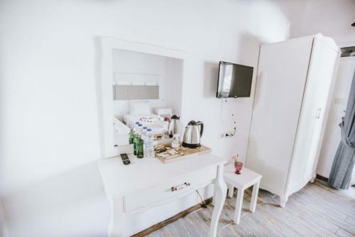 Lagoon Boutique Hotel