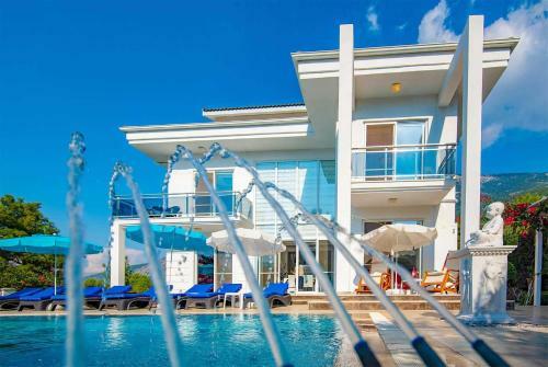 Unique Villa C