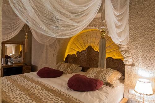 Bed & Breakfast Grand Elite Cave Suites