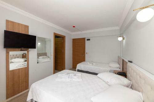 Metro Hotel