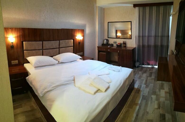 Mar?na Hotel
