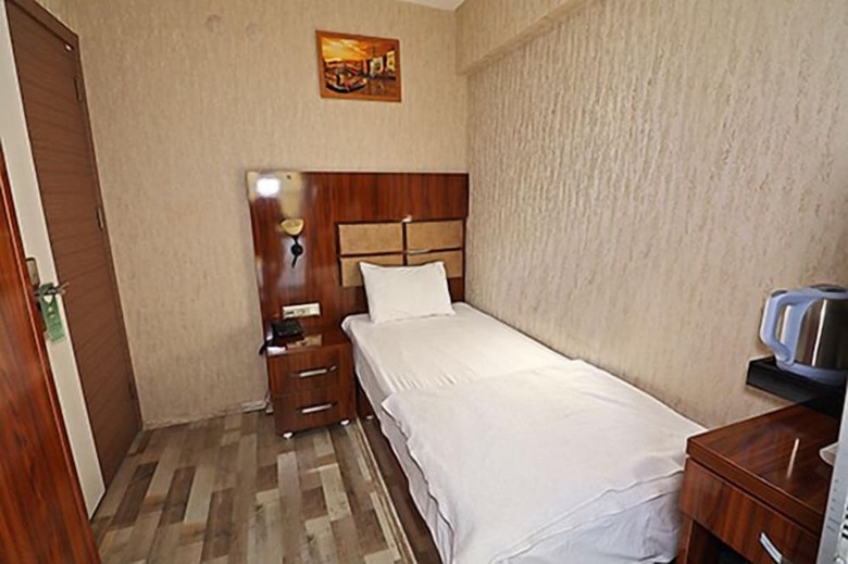 Mar?na Hotel
