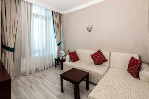 Grand An? Hotel