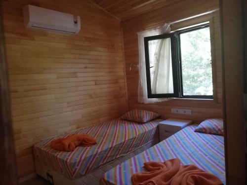 �?ral? Camping
