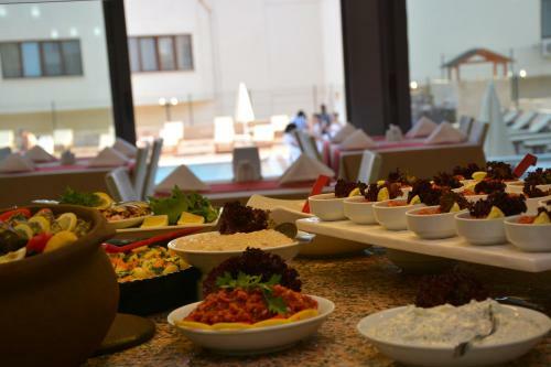 Hotel Ayma Beach Resort