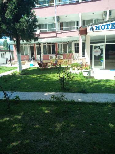 Selina Hotel