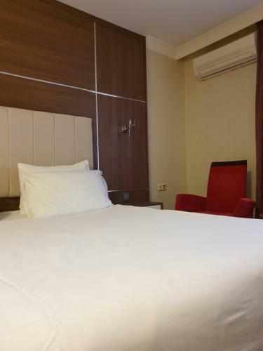 Rza Hotel