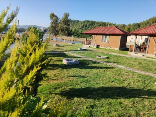Bed & Breakfast Derin Bungalov