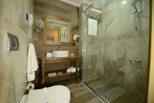 Raymar Hotels Mard?n