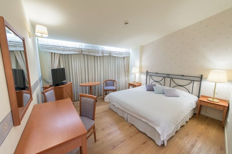 Hotel Poseidon Palace