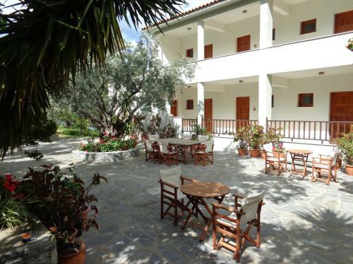 Hotel Faros