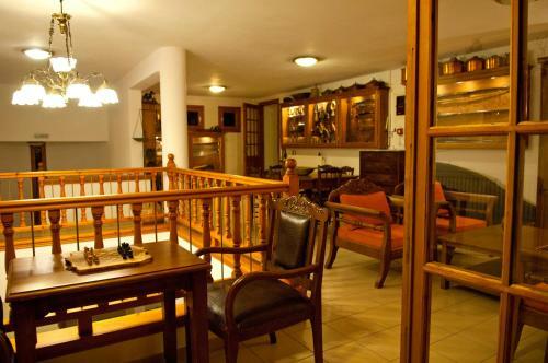 Hotel Faros