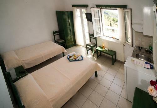 Aiolos Hotel
