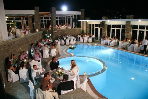 Aiolos Hotel