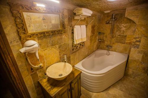 Royal Cave Hotel