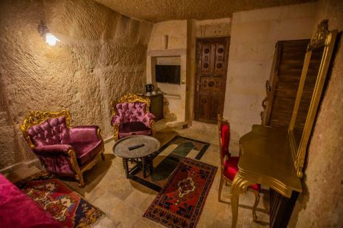 Royal Cave Hotel