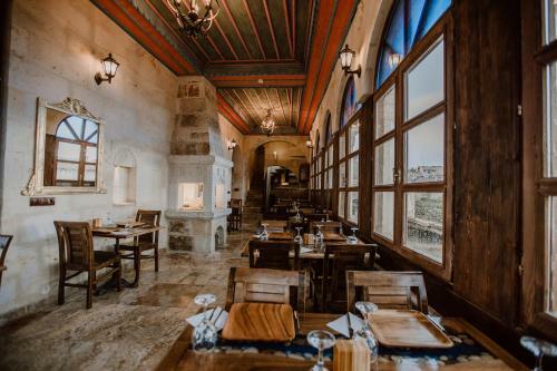 Royal Cave Hotel