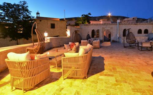 Crassus Cave Hotel