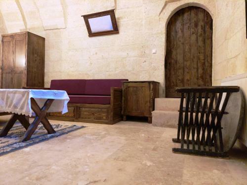 Armesos Cave Hotel
