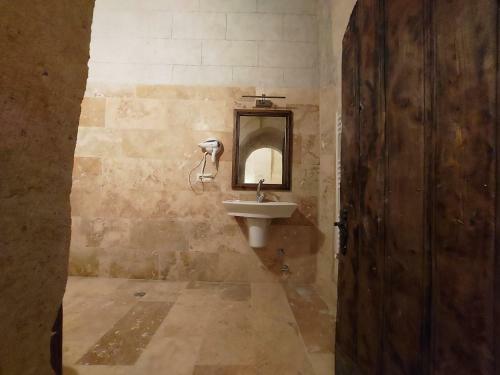 Armesos Cave Hotel