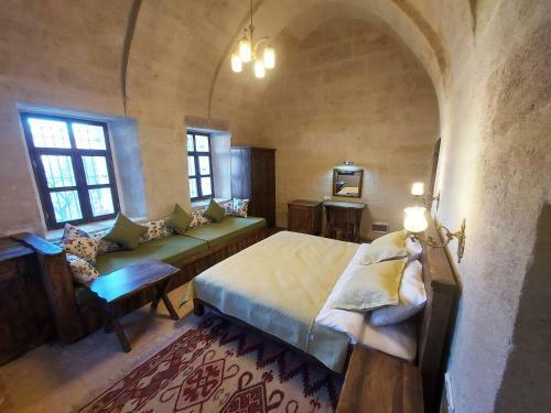 Armesos Cave Hotel