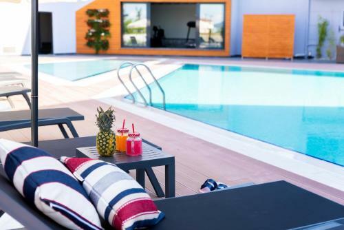 Hotel Green Hills Suites