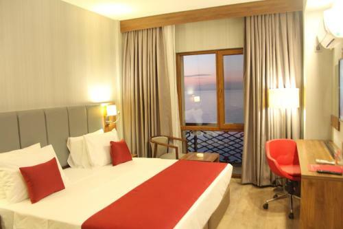 Hotel Ramada By Wyndham Van