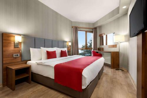 Hotel Ramada By Wyndham Van