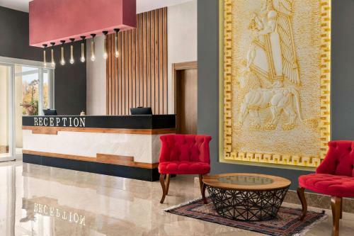 Hotel Ramada By Wyndham Van