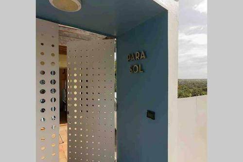 Para Sol Villa, Lambeau, Tobago