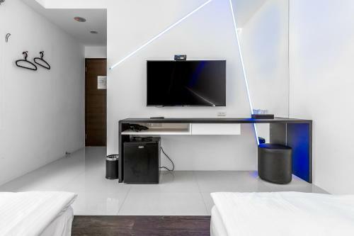 Turn Left Homestay