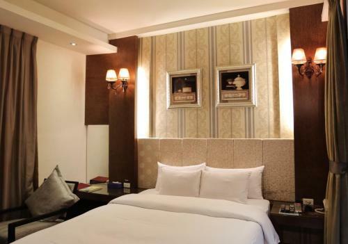 Go Shine Motel
