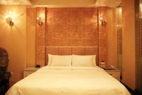 Go Shine Motel