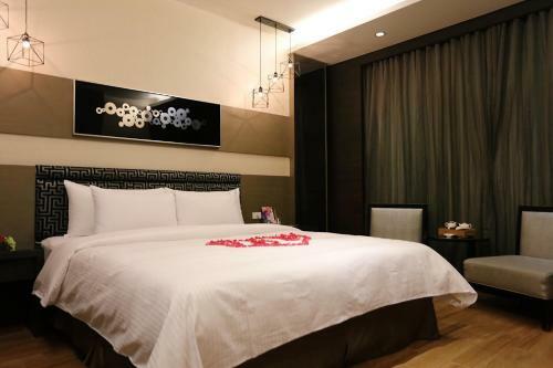 Go Shine Motel