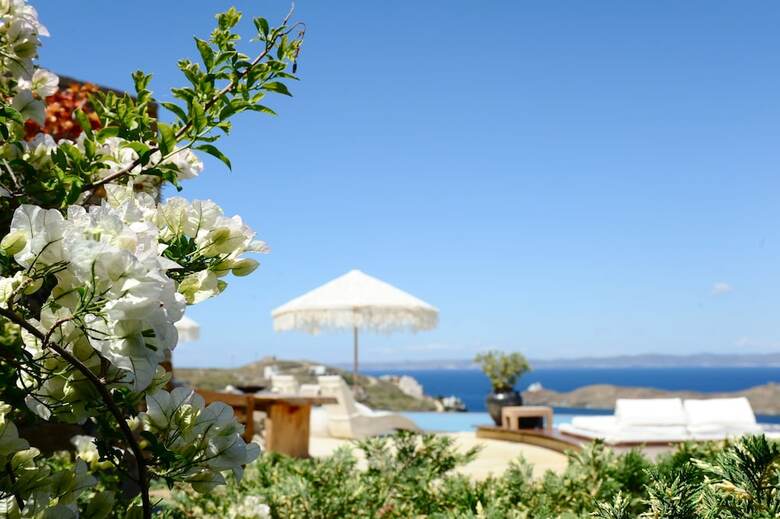 Hotel Aigis Suites