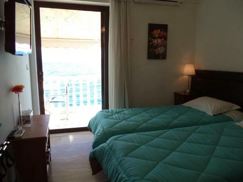 Hostal Antonios Rooms