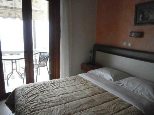 Hostal Antonios Rooms