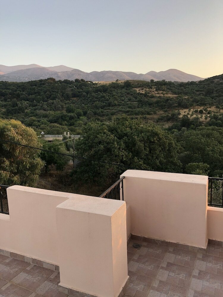 Oros Villas