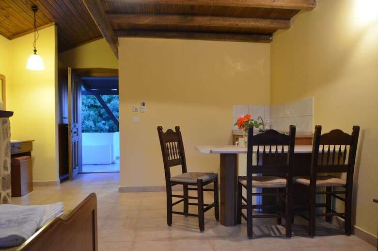 Apartamentos Ellinospito