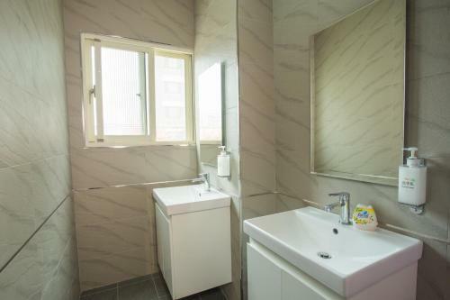 Posada Douzi Hotel-xpark. Gloria Outlets. Taoyuan Mrt