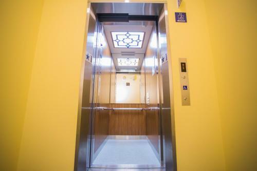 Posada Douzi Hotel-xpark. Gloria Outlets. Taoyuan Mrt