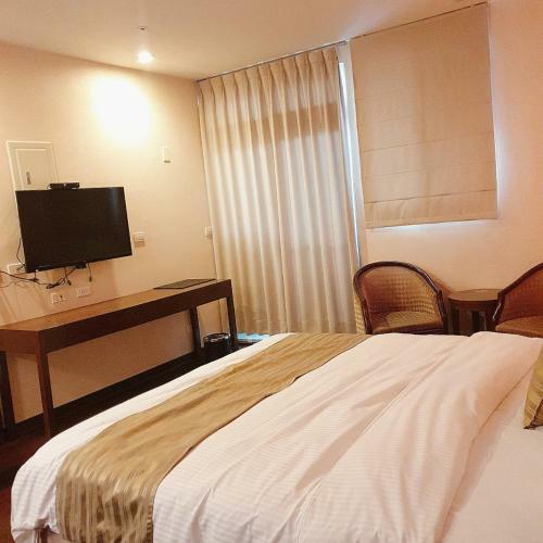 9 Hotel