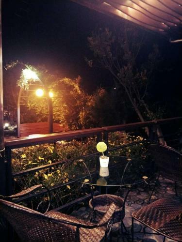 Hostal Hua Mu Xing Jing B&B