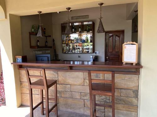Hotel Ahadi Lodge