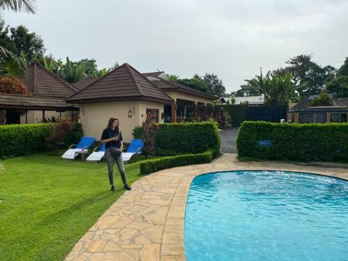Hotel Ahadi Lodge
