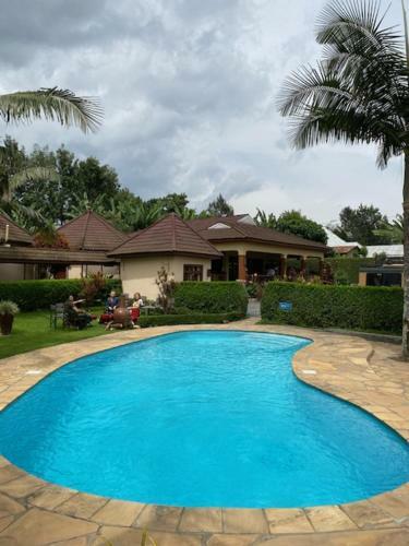 Hotel Ahadi Lodge