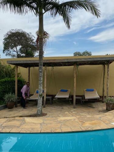 Hotel Ahadi Lodge