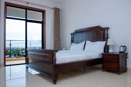 Lark Hotel